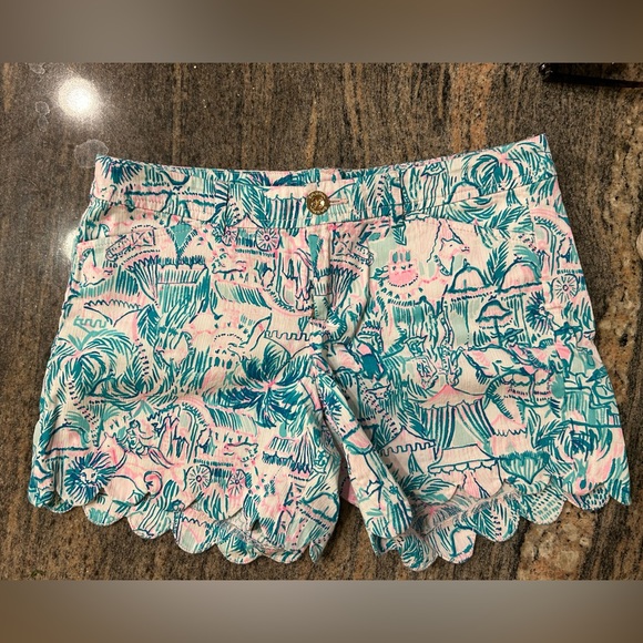 Lilly Pulitzer Scalloped Shorts - Picture 1 of 2